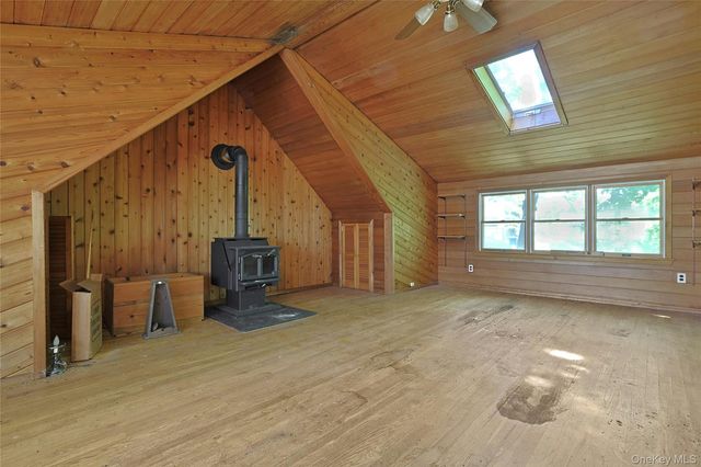 16 Sunset View Drive, West Nyack, NY 10994