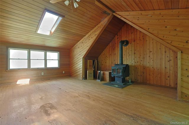 16 Sunset View Drive, West Nyack, NY 10994