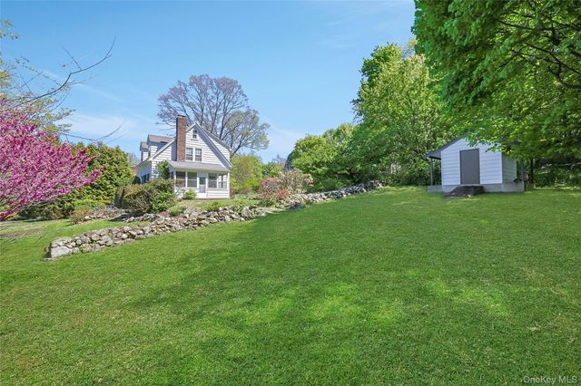16 Sunset View Drive, West Nyack, NY 10994