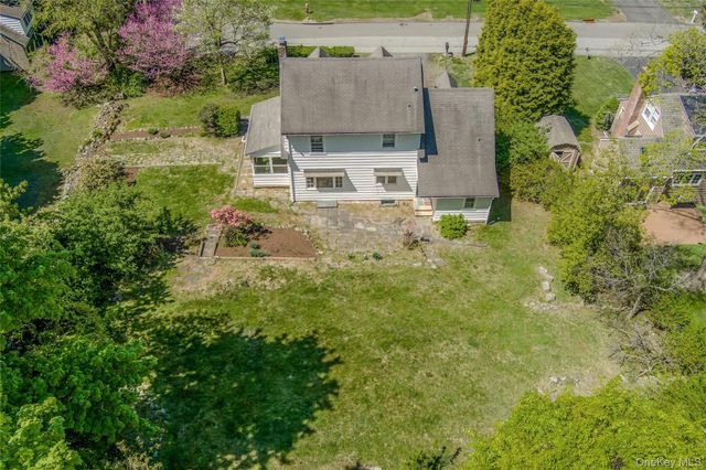 16 Sunset View Drive, West Nyack, NY 10994