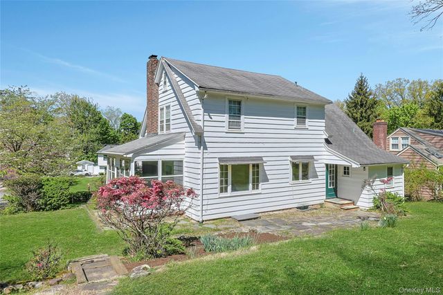 16 Sunset View Drive, West Nyack, NY 10994
