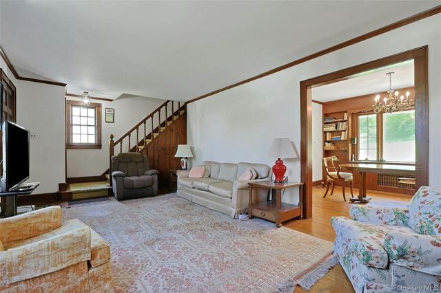 16 Sunset View Drive, West Nyack, NY 10994