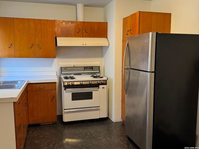 2423 Spicewood, San Antonio, TX 78213