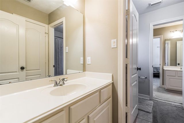 5303 Green Cove Bend Lane, Houston, TX 77041