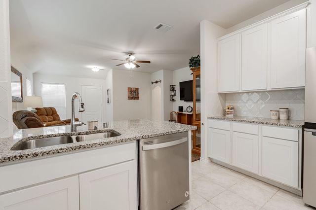 105 Mojave Way, Red Oak, TX 75154