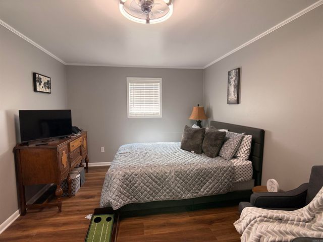 1393 N 4th Avenue, Piggott, AR 72454