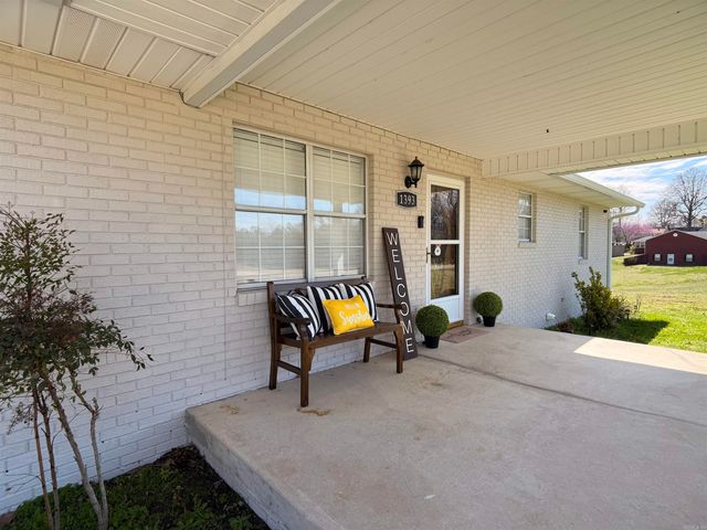 1393 N 4th Avenue, Piggott, AR 72454