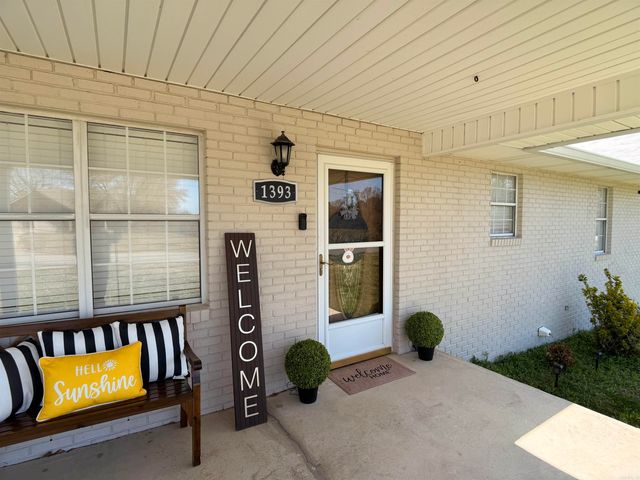 1393 N 4th Avenue, Piggott, AR 72454