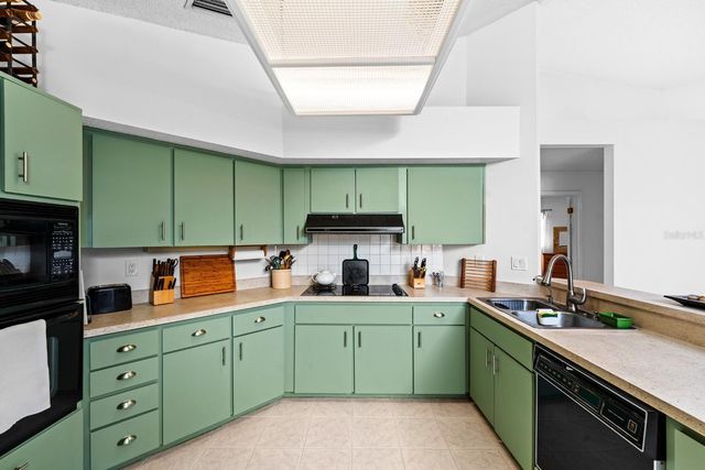 625 FAYETTE DRIVE S, Safety Harbor, FL 34695