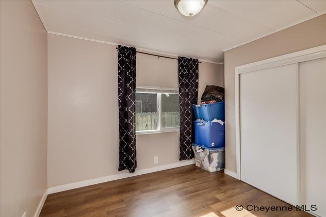 1118 LAKE PL, Cheyenne, WY 82007