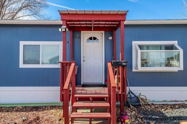 1118 LAKE PL, Cheyenne, WY 82007