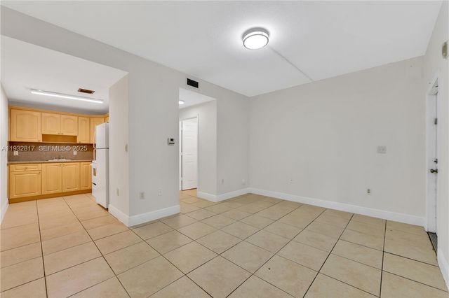 2185 NW 16th Ter 13, Miami, FL 33125