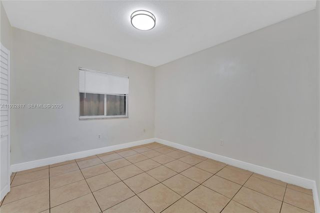 2185 NW 16th Ter 13, Miami, FL 33125