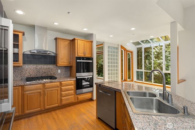 29729 NE 178th Place, Duvall, WA 98019