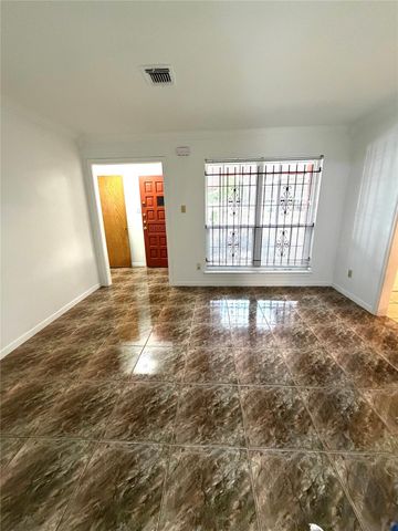 10618 Wolbrook Street, Houston, TX 77016