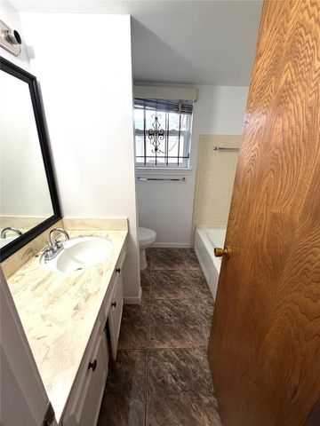 10618 Wolbrook Street, Houston, TX 77016