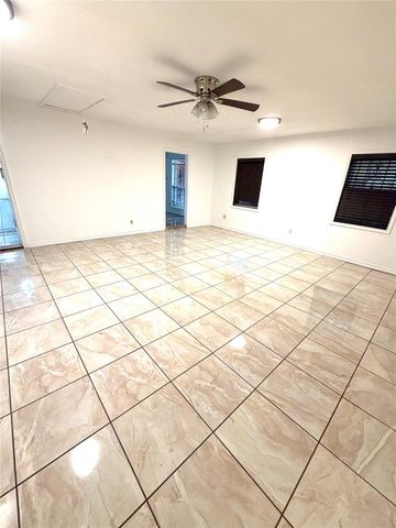 10618 Wolbrook Street, Houston, TX 77016