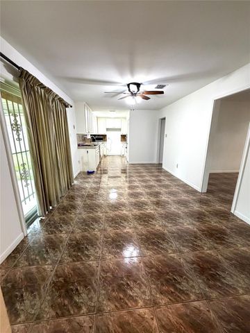 10618 Wolbrook Street, Houston, TX 77016