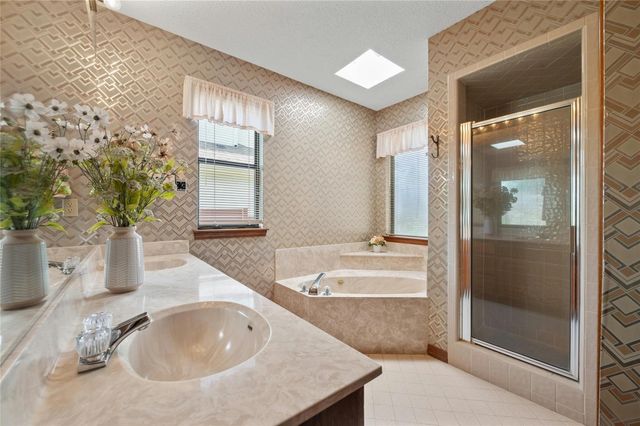 104 CAREFREE CIR, Lakeway, TX 78734