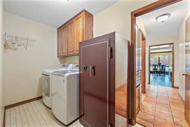 104 CAREFREE CIR, Lakeway, TX 78734