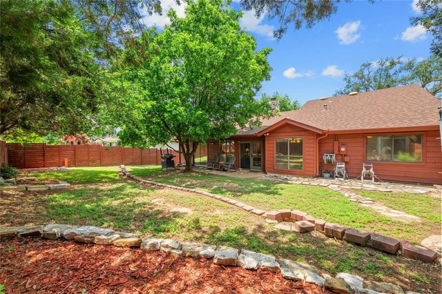 104 CAREFREE CIR, Lakeway, TX 78734