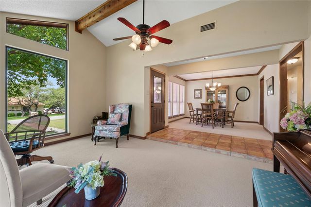 104 CAREFREE CIR, Lakeway, TX 78734