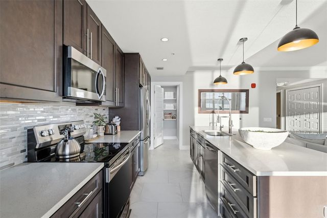 16300 COUNTY ROAD 455 615, Montverde, FL 34756