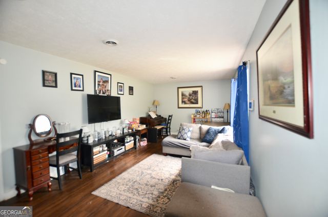 172 Merrybrook Drive, Lagrange, GA 30241