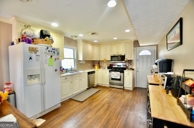 172 Merrybrook Drive, Lagrange, GA 30241