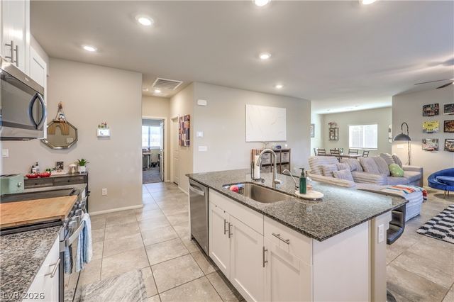 7806 Romulan Street, North Las Vegas, NV 89084
