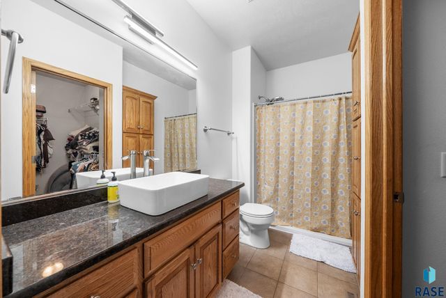 6100 S Tomar Rd Road, Sioux Falls, SD 57108