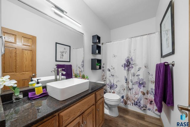 6100 S Tomar Rd Road, Sioux Falls, SD 57108