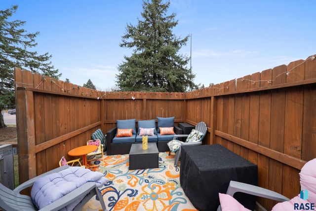 6100 S Tomar Rd Road, Sioux Falls, SD 57108