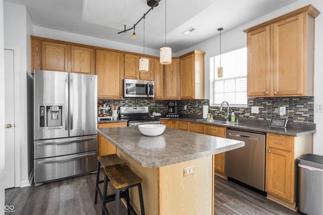 541 Cahill Lane, Indianapolis, IN 46214