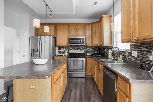 541 Cahill Lane, Indianapolis, IN 46214