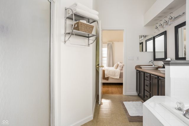 541 Cahill Lane, Indianapolis, IN 46214