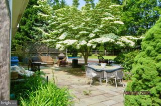 9 MEADOW LN, Quakertown, PA 18951