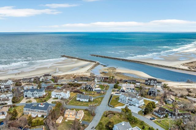 37 Stony Way, East Dennis, MA 02641