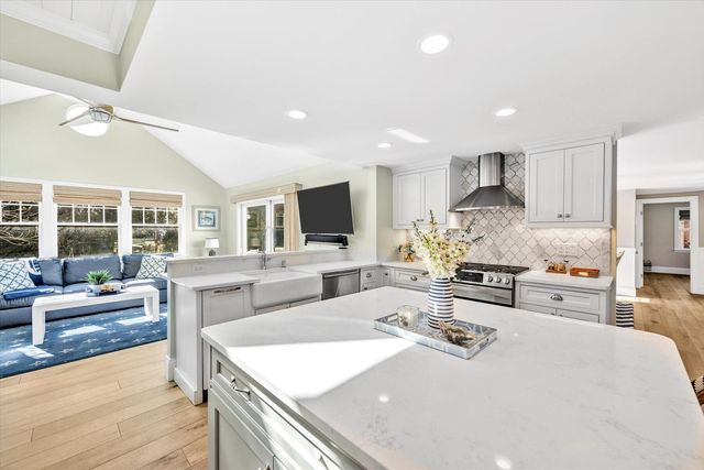 37 Stony Way, East Dennis, MA 02641