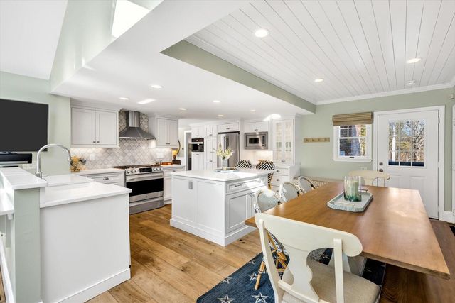 37 Stony Way, East Dennis, MA 02641