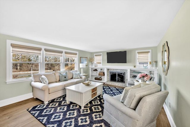 37 Stony Way, East Dennis, MA 02641