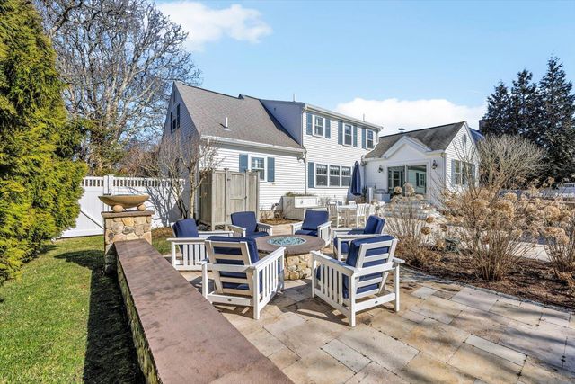 37 Stony Way, East Dennis, MA 02641