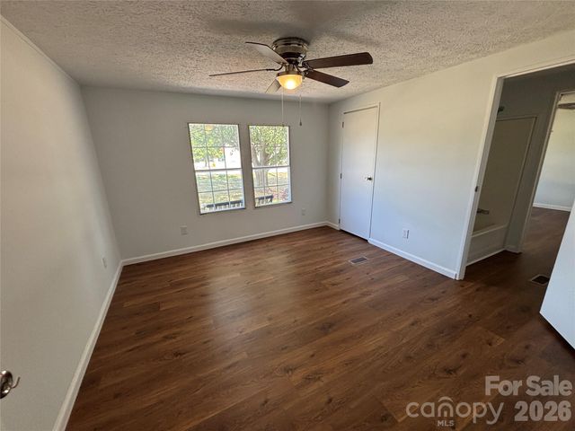 559 School Drive, Taylorsville, NC 28681