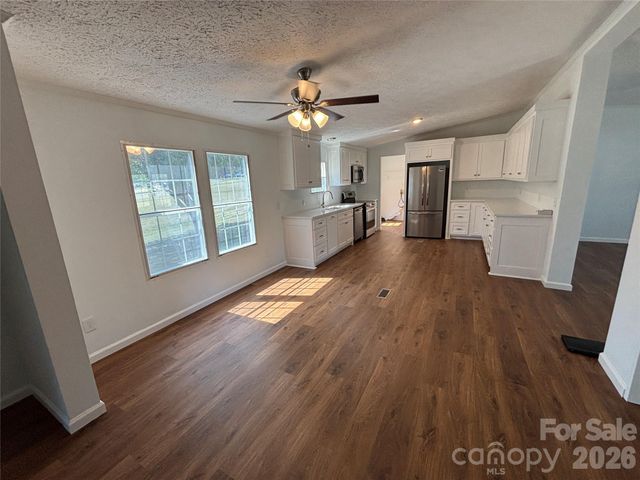 559 School Drive, Taylorsville, NC 28681