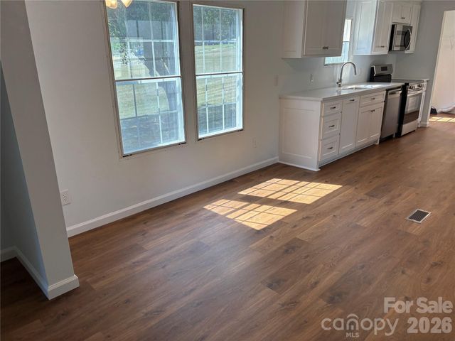 559 School Drive, Taylorsville, NC 28681