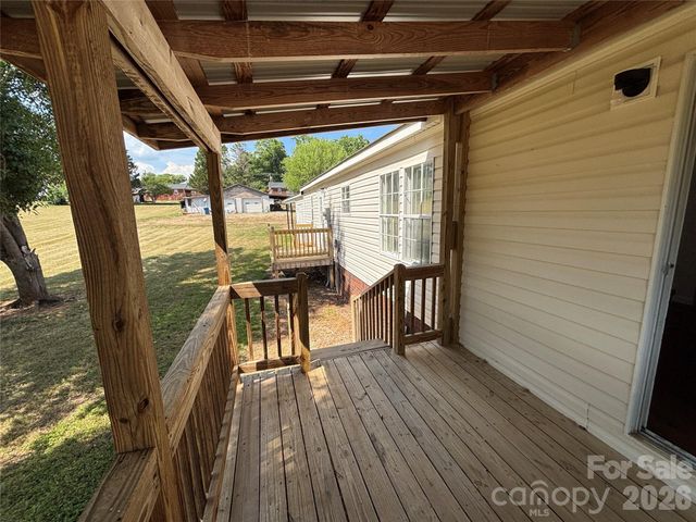 559 School Drive, Taylorsville, NC 28681