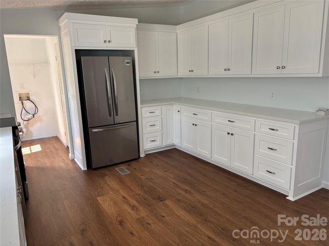 559 School Drive, Taylorsville, NC 28681