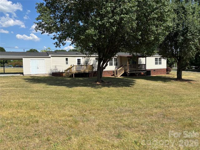 559 School Drive, Taylorsville, NC 28681