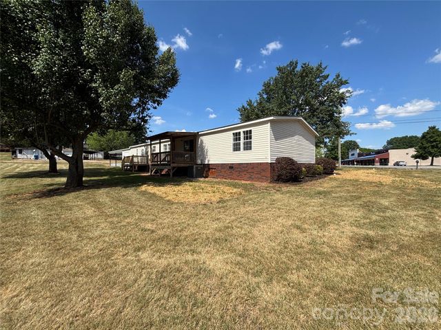 559 School Drive, Taylorsville, NC 28681