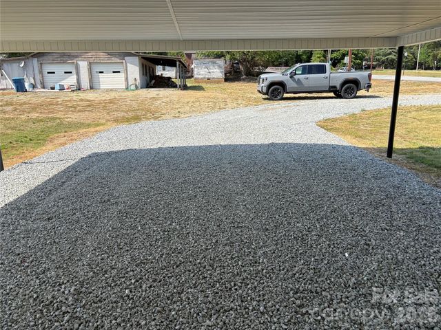 559 School Drive, Taylorsville, NC 28681